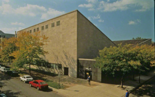 Loyola played at Alumni Hall from 1984-1986.